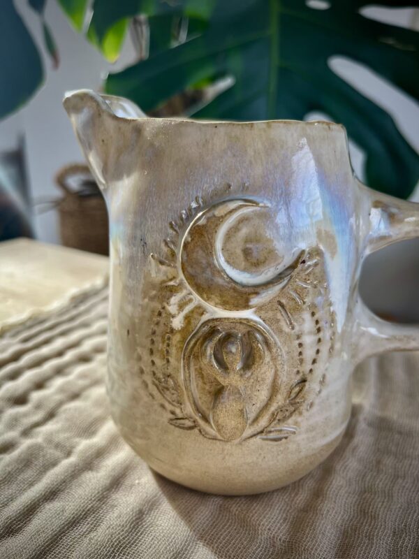 Jarra · Feminidad Tierra