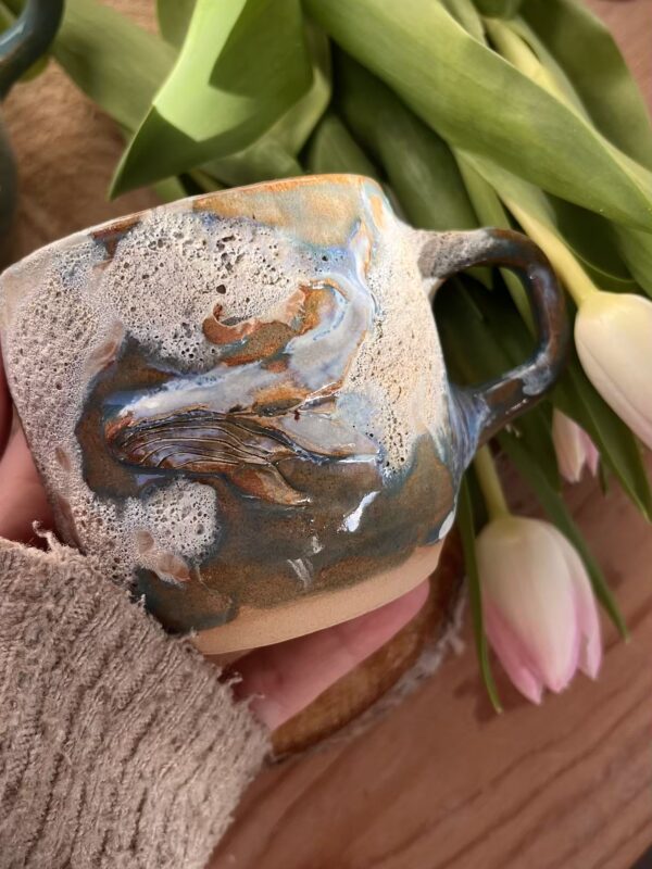 TAZA · Luna · Ballena